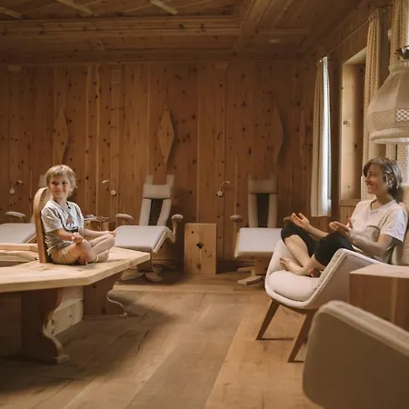 Tirolerhof - Familotel Zugspitze Hotel