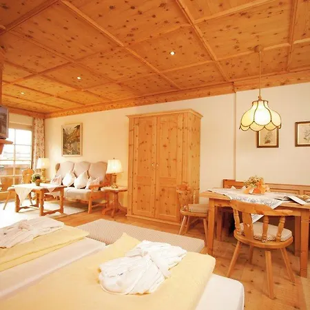 Tirolerhof - Familotel Zugspitze 4* 埃尔瓦尔德