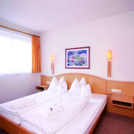 Tirolerhof - Familotel Zugspitze Hotel Ehrwald