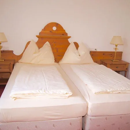 Tirolerhof - Familotel Zugspitze Hotell Ehrwald