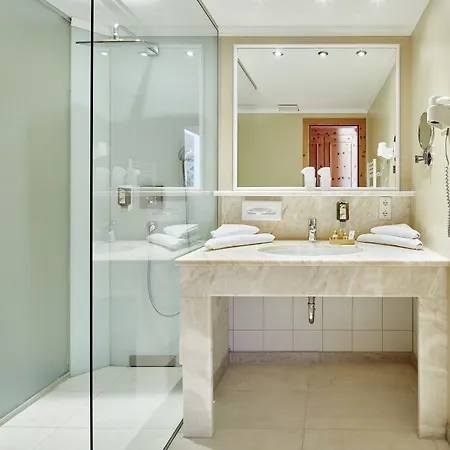 Tirolerhof - Familotel Zugspitze 4*