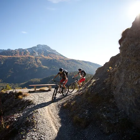 Tirolerhof - Familotel Zugspitze Hotel 4*
