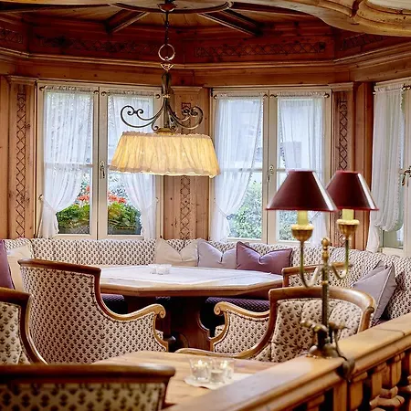 Tirolerhof - Familotel Zugspitze Hotel 4*