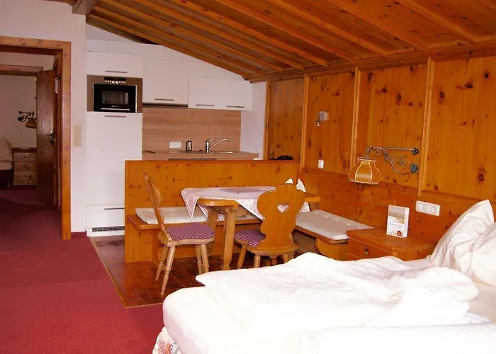 Tirolerhof - Familotel Zugspitze Hotel Ehrwald