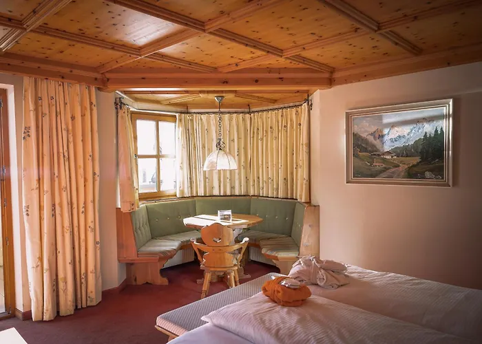 Tirolerhof - Familotel Zugspitze Hotel 4*