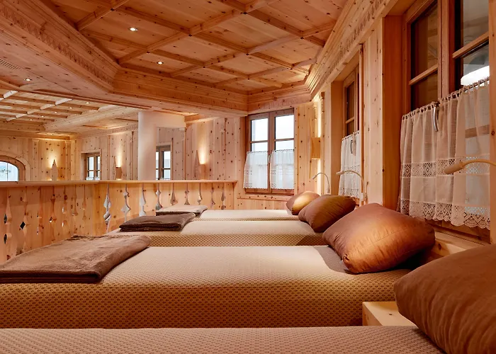 Tirolerhof - Familotel Zugspitze Hotel 4*