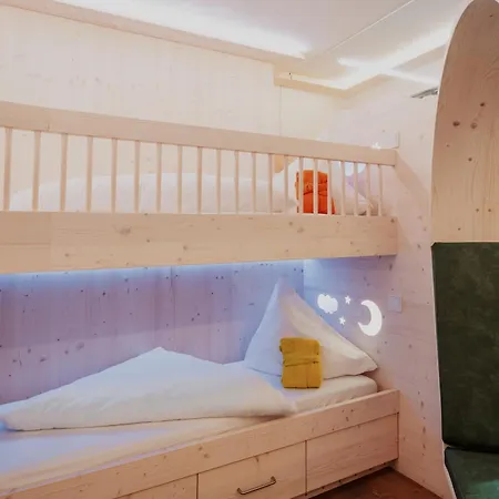 Tirolerhof - Familotel Zugspitze מלון 4*