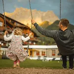 Ξενοδοχείο Tirolerhof - Familotel Zugspitze 4*