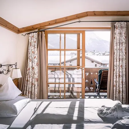 Tirolerhof - Familotel Zugspitze 4*