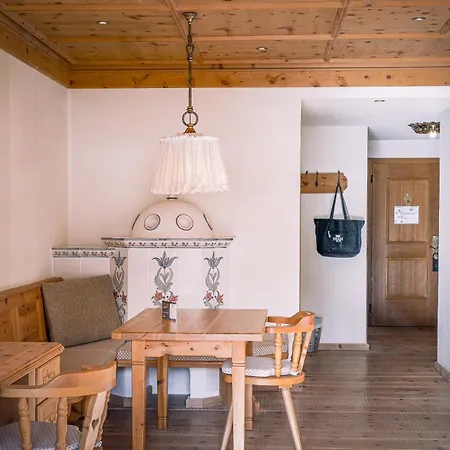 فندق Tirolerhof - Familotel Zugspitze