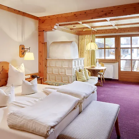 فندق Tirolerhof - Familotel Zugspitze 4*