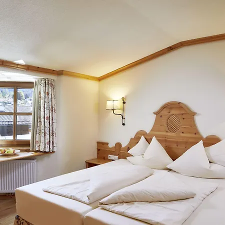 Tirolerhof - Familotel Zugspitze 4* ايروالد